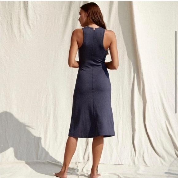 Lunya | Minimalist Wear Everywhere Restore Sleeveless Fitted Midi Dress | S - Picture 2 of 11